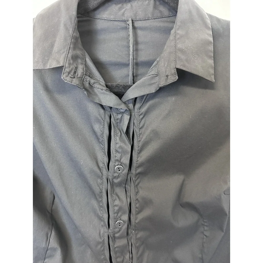 Masnada Women's Vented‎ Button Up Long Sleeve Top         9.5